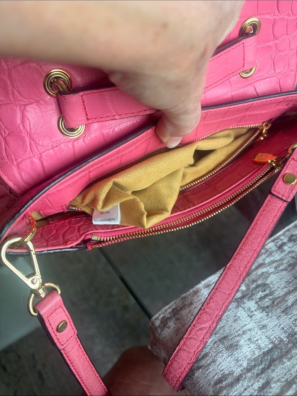 MCM Pink Croc-Embossed Top Handle /Crossbody Bag COA - Picture 3 of 11